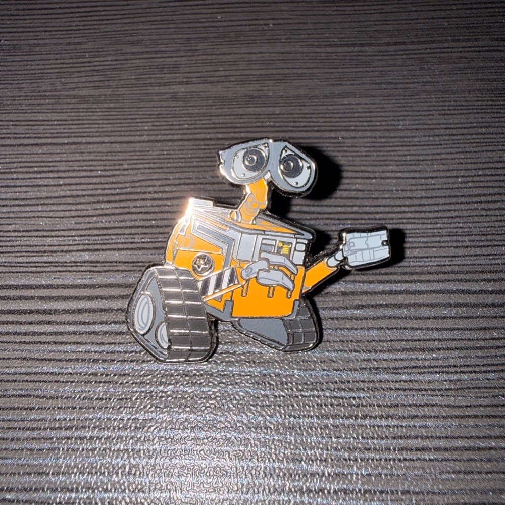 WALL-E WDW 2024 Hidden Disney Pin